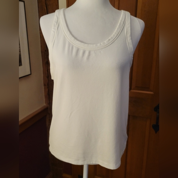 American Eagle Outfitters Tops - AEO SOFT & SEXY RIBBED TANK